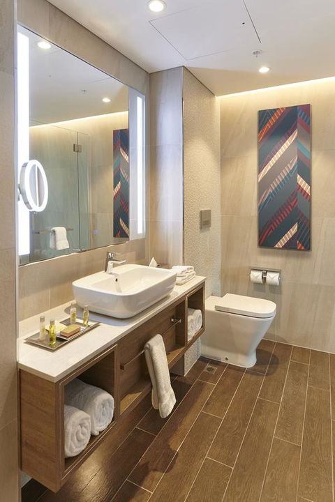 Doubletree By Hilton Perth Northbridge - Rental Cars 13