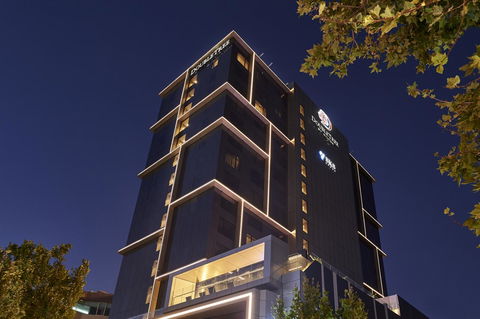Doubletree By Hilton Perth Northbridge - Rental Cars 5