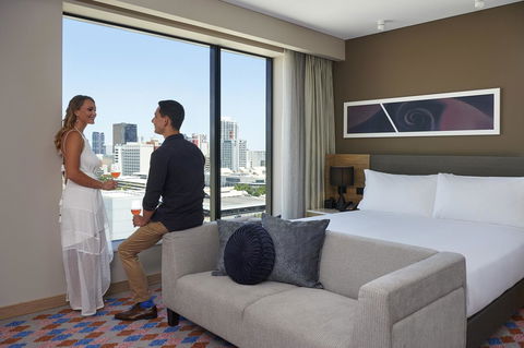 Doubletree By Hilton Perth Northbridge - Rental Cars 15