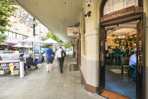 Nightcap At Belgian Beer Cafe - Rental Cars 28