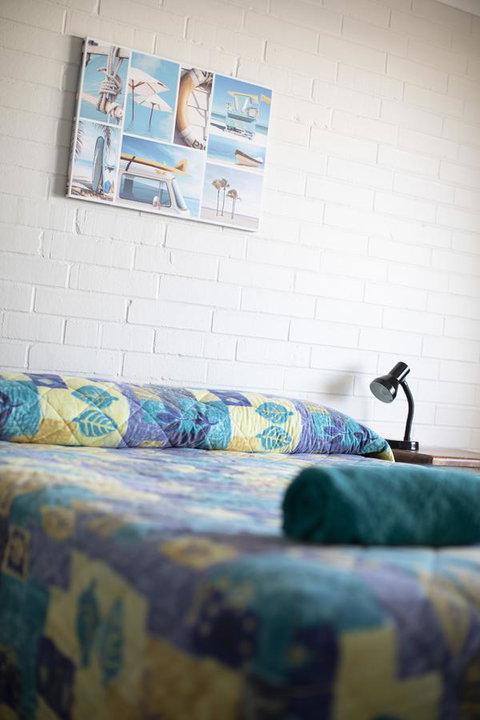 Shark Bay Seafront Apartments - Rental Cars 40