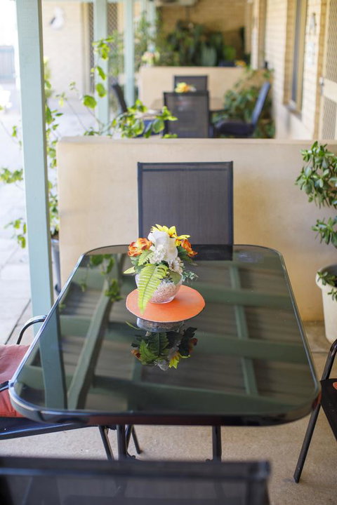 Shark Bay Seafront Apartments - Rental Cars 33