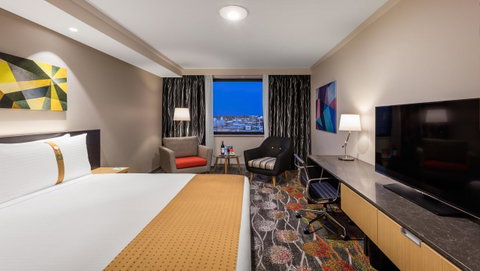Holiday Inn Perth City Centre, An IHG Hotel - Rental Cars 2