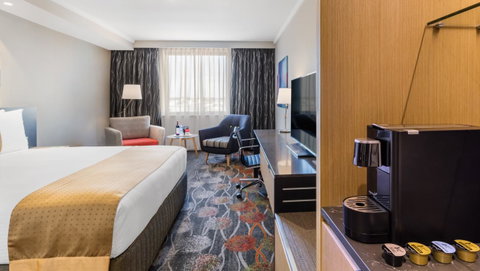 Holiday Inn Perth City Centre, An IHG Hotel - Rental Cars 25