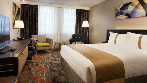 Holiday Inn Perth City Centre, An IHG Hotel - Rental Cars 9
