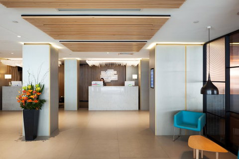Holiday Inn Perth City Centre, An IHG Hotel - Rental Cars 14