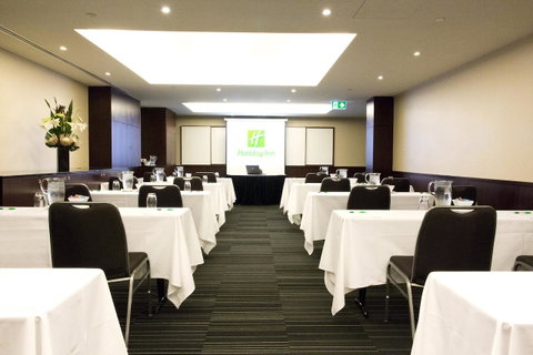 Holiday Inn Perth City Centre, An IHG Hotel - Rental Cars 44