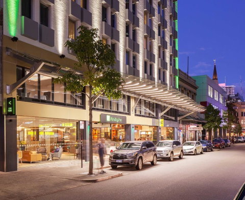 Holiday Inn Perth City Centre, An IHG Hotel - Rental Cars 10