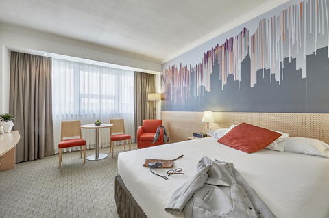 Mercure Perth - Rental Cars 36