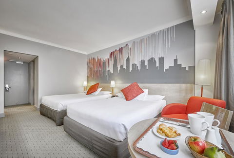 Mercure Perth - Rental Cars 32