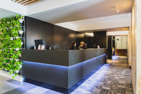 Metro Hotel Perth - Rental Cars 10