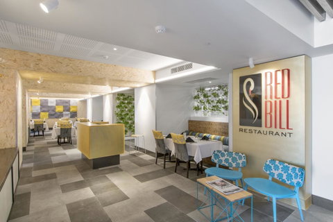 Metro Hotel Perth - Rental Cars 7