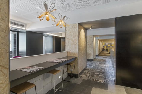 Metro Hotel Perth - Rental Cars 13
