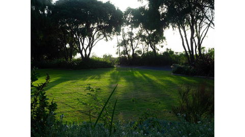 FortyTwo - Oceanside Retreat Busselton - Rental Cars 23