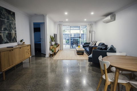 FortyTwo - Oceanside Retreat Busselton - Rental Cars 0