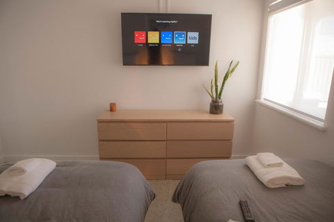FortyTwo - Oceanside Retreat Busselton - Rental Cars 21