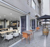 Rendezvous Hotel Perth Central - Rental Cars