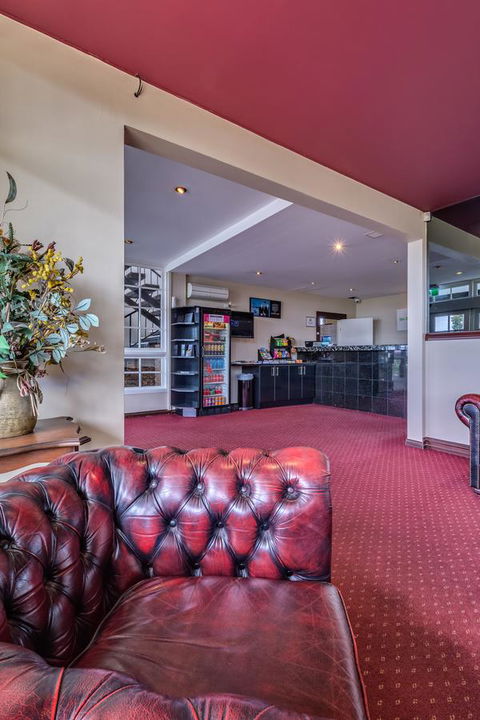 Ibis Styles Albany - Rental Cars 7