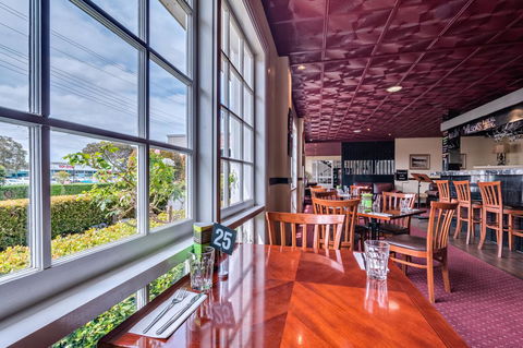 Ibis Styles Albany - Rental Cars 3
