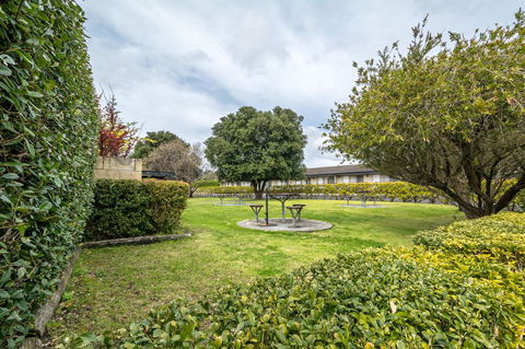 Ibis Styles Albany - Rental Cars 11