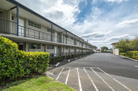 Ibis Styles Albany - Rental Cars 9