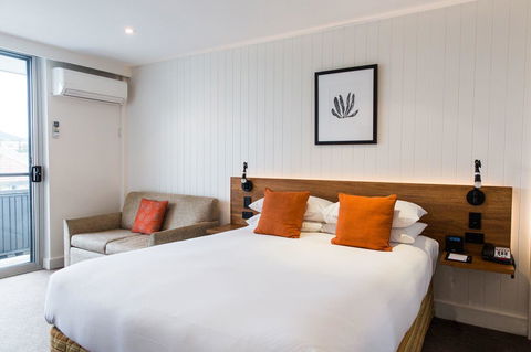 Hotel Nelson - Rental Cars 7