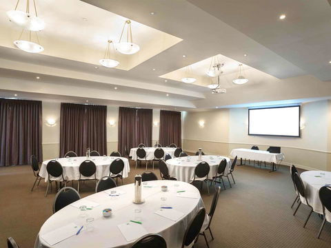 Ibis Styles Tamworth - Rental Cars 44