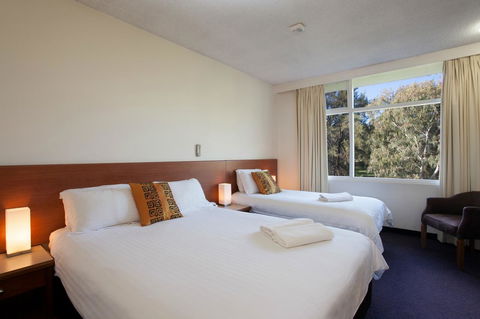 Ibis Styles Tamworth - Rental Cars 2