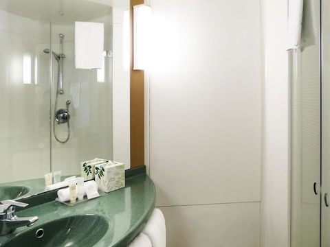 Ibis Thornleigh - Rental Cars 19