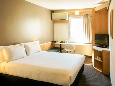 Ibis Thornleigh - Rental Cars 36