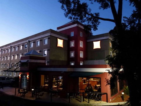 Ibis Thornleigh - Rental Cars 1