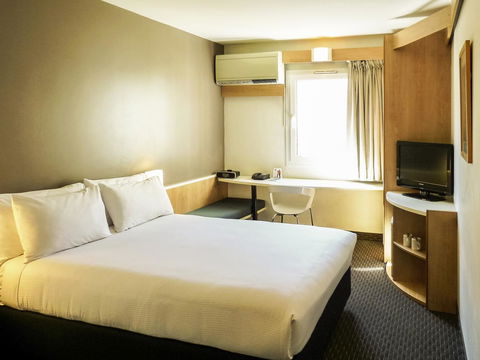 Ibis Thornleigh - Rental Cars 6
