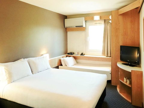 Ibis Thornleigh - Rental Cars 33