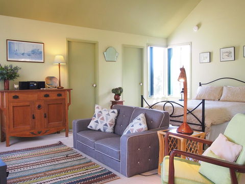 Bundle Hill Cottages - Rental Cars 19