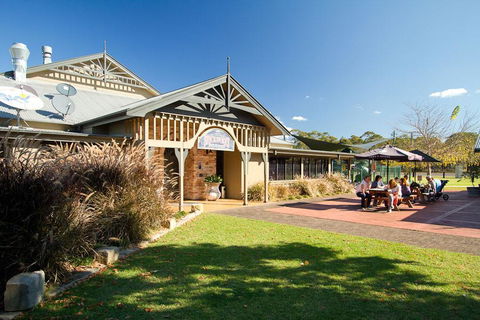 Potters Apartments - Rental Cars 1