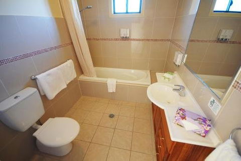 Potters Apartments - Rental Cars 13