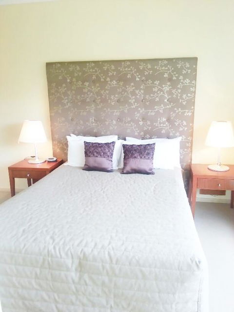 Potters Apartments - Rental Cars 18