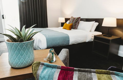 Coniston Hotel Wollongong - Rental Cars 4