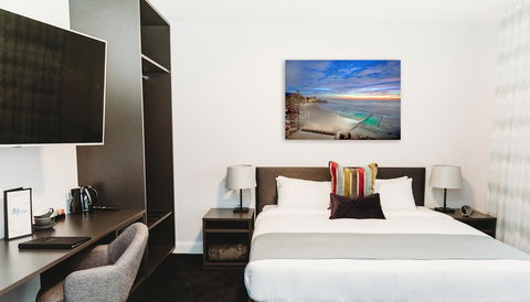 Coniston Hotel Wollongong - Rental Cars 13