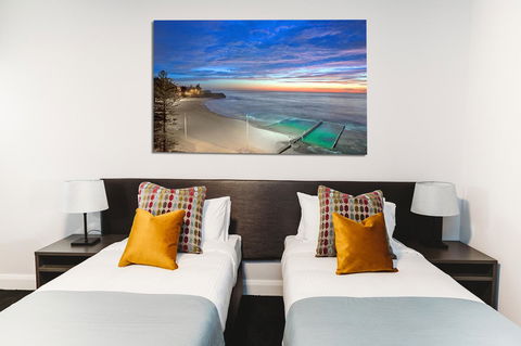 Coniston Hotel Wollongong - Rental Cars 25