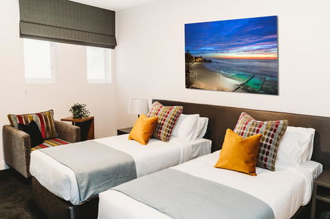 Coniston Hotel Wollongong - Rental Cars 14