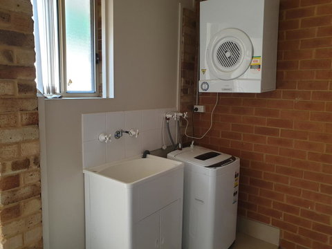 Best Western Endeavour Motel - Rental Cars 12