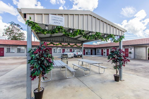 Best Western Endeavour Motel - Rental Cars 2