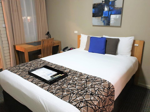 Best Western Endeavour Motel - Rental Cars 37