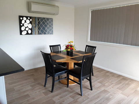 Best Western Endeavour Motel - Rental Cars 6