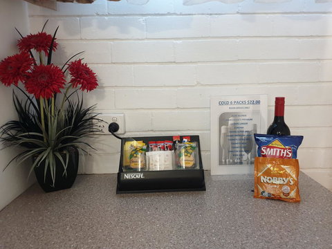 Best Western Endeavour Motel - Rental Cars 28