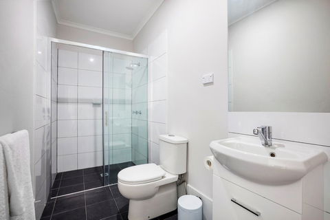 Nightcap At Caringbah Hotel - Rental Cars 27