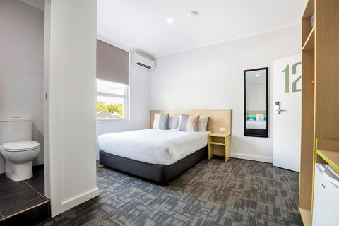 Nightcap At Caringbah Hotel - Rental Cars 31