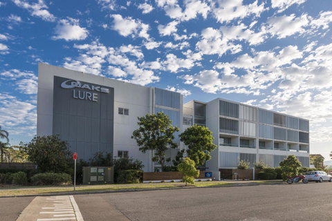 Oaks Nelson Bay Lure Suites - Rental Cars 8