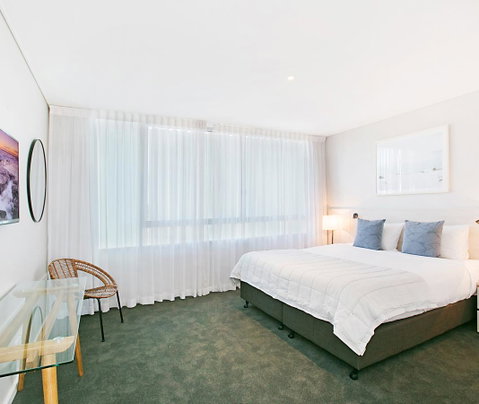 Oaks Nelson Bay Lure Suites - Rental Cars 2